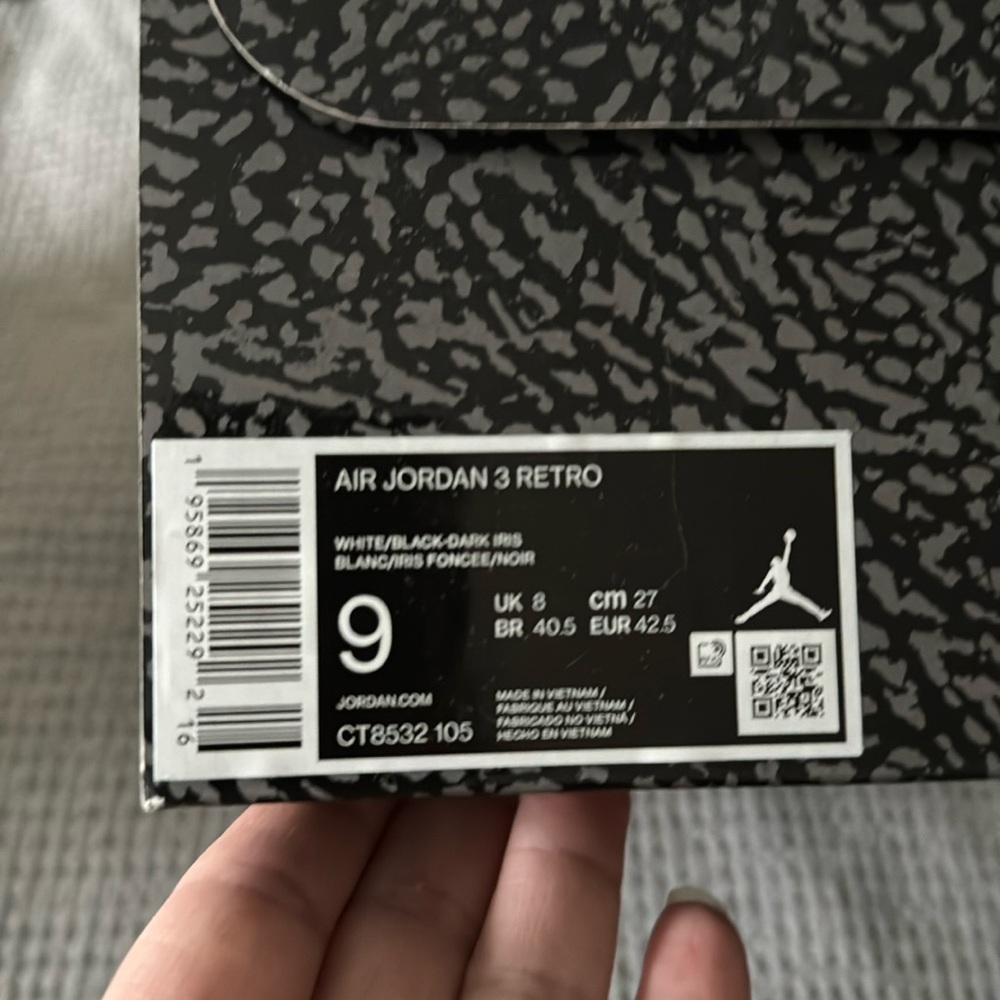 Brand new dead stock Jordan 3 white/black/dark iris.